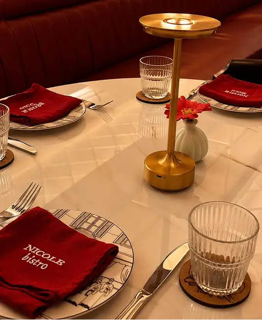 Nicole Bistro 22